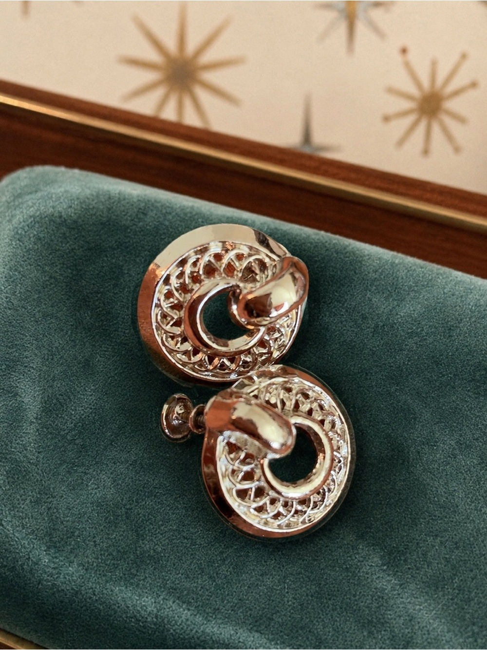 Vintage Silver Tone Filigree Circle Drop Screw Back Earrings Retro